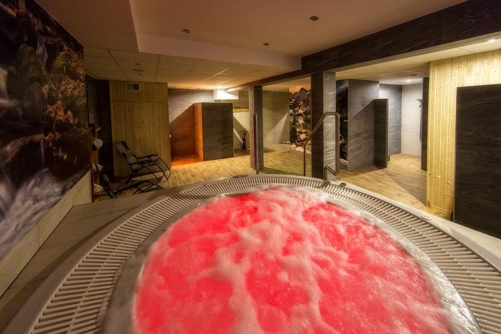 Hotel Eco Tatry Holiday& Spa Kościelisko Dış mekan fotoğraf